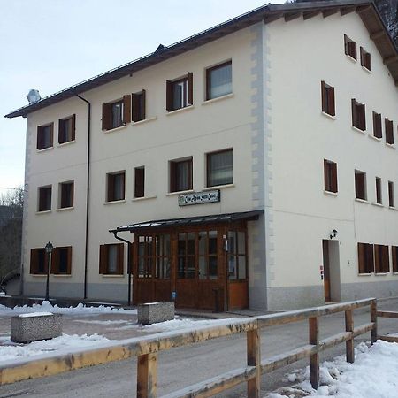 Casa Alpina Sacro Cuore Canale dʼAgordo Eksteriør billede