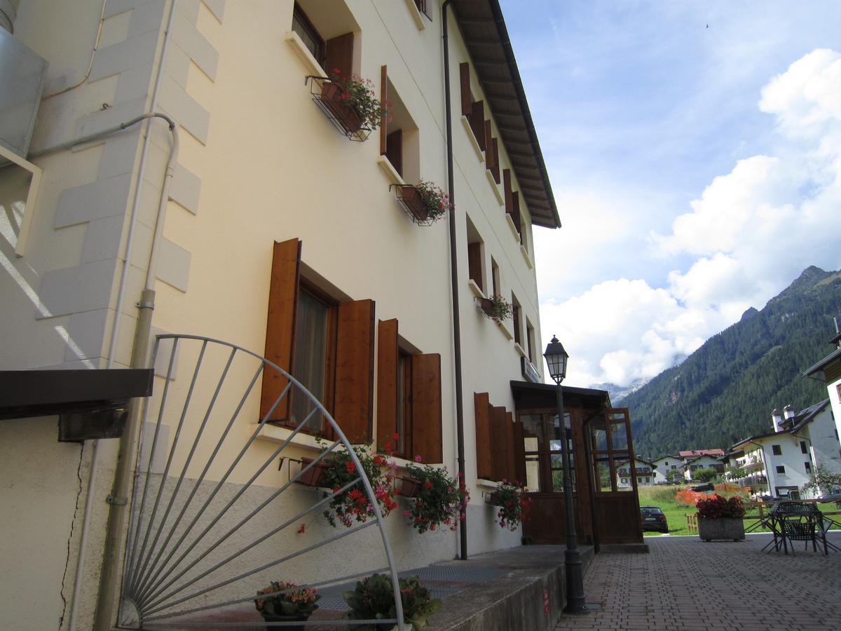 Casa Alpina Sacro Cuore Canale dʼAgordo Eksteriør billede