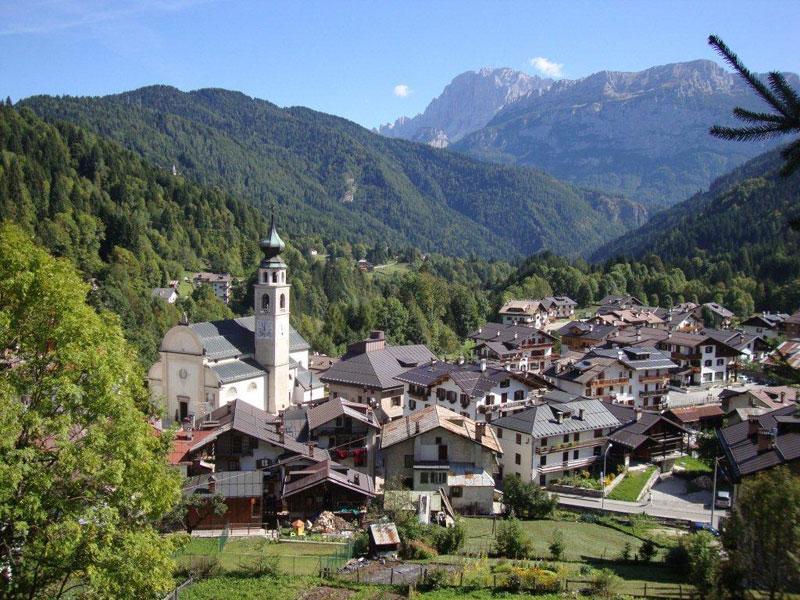 Casa Alpina Sacro Cuore Canale dʼAgordo Eksteriør billede