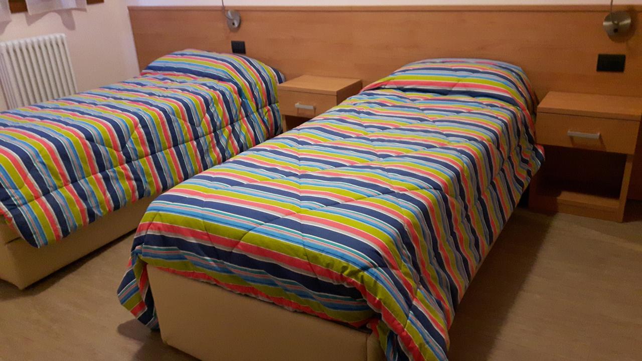 Casa Alpina Sacro Cuore Canale dʼAgordo Eksteriør billede